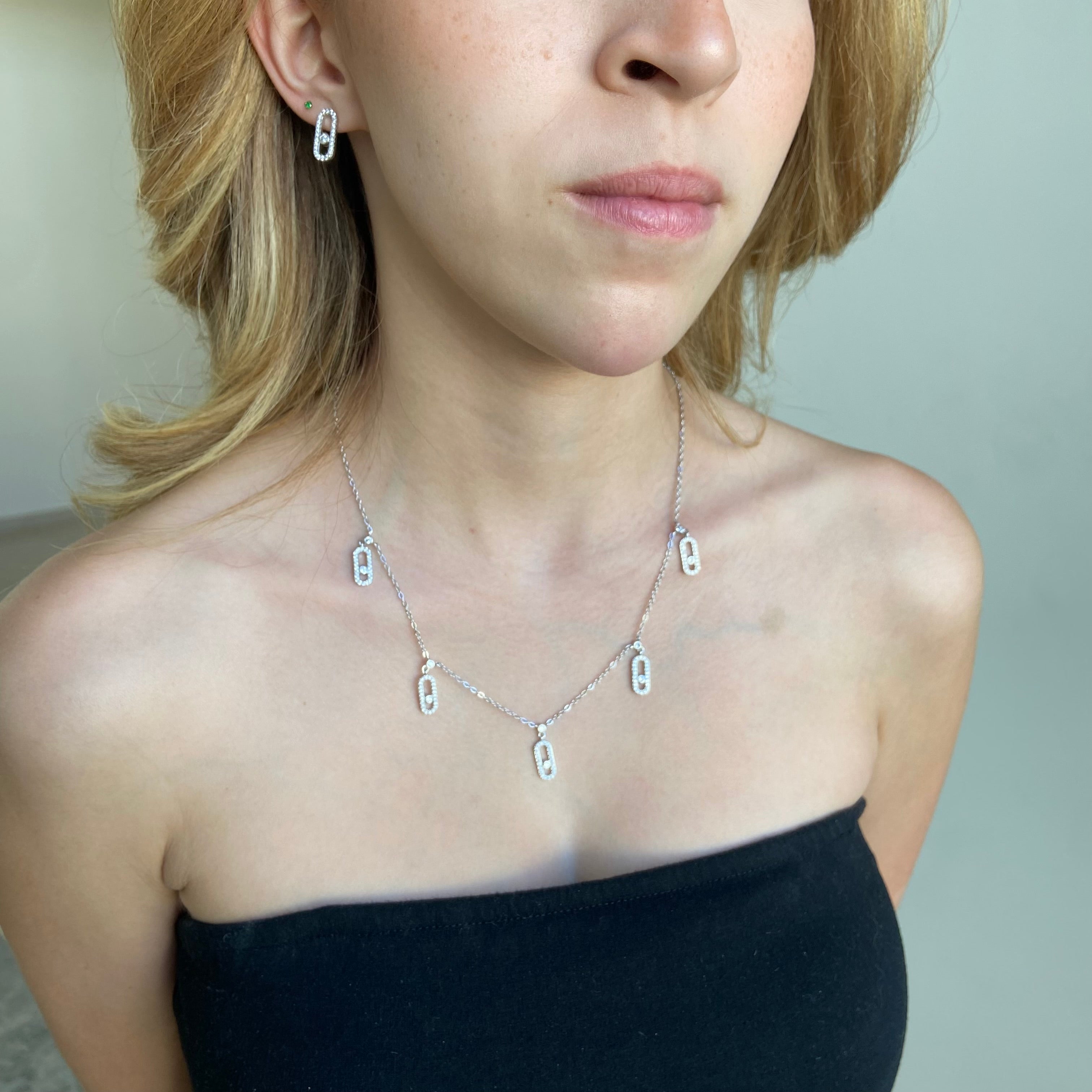 Collar Multi bejeweled Plateado