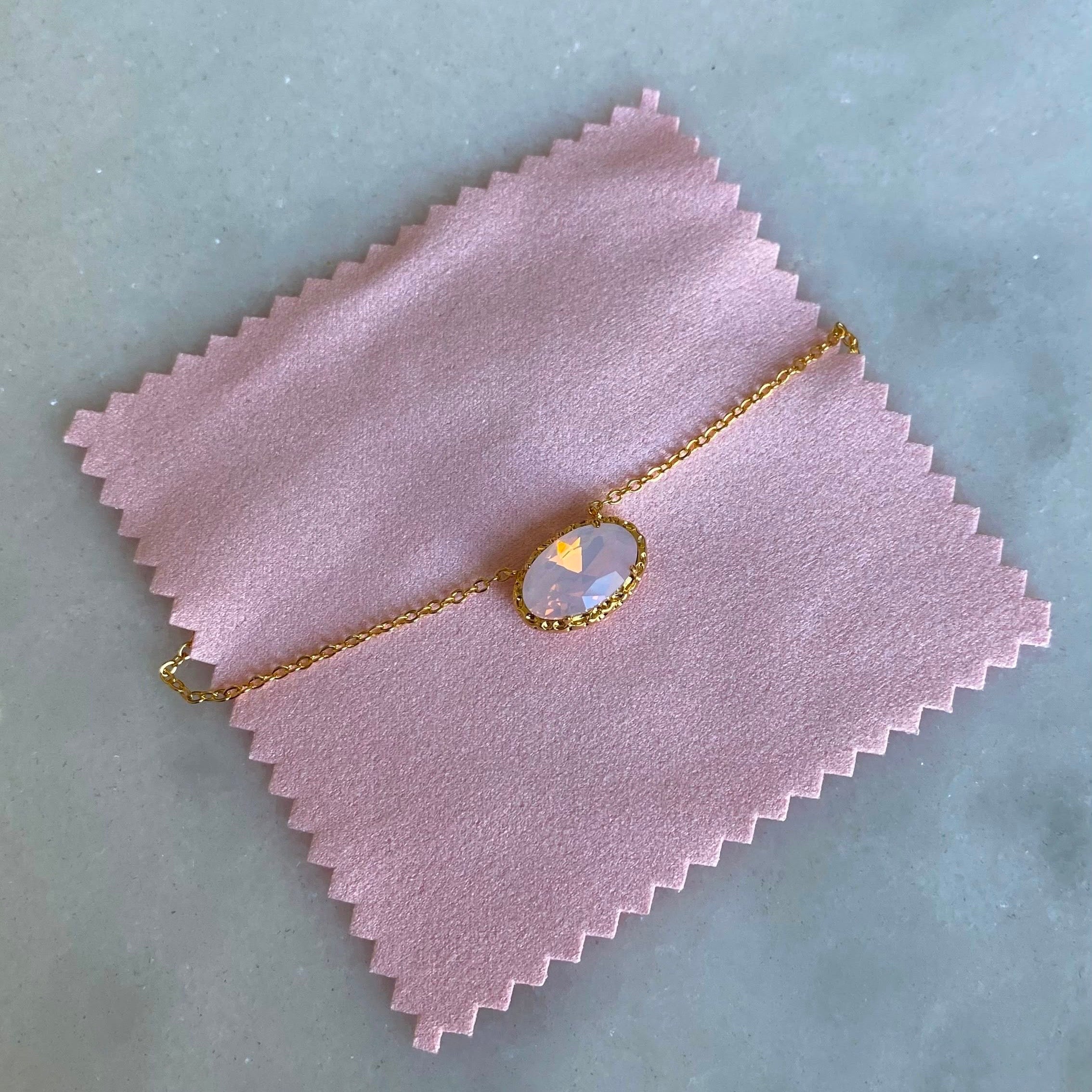 Collar jelly bean